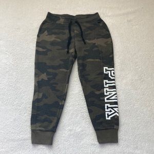 PINK Victoria’s Secret Camouflage Sweatpants M